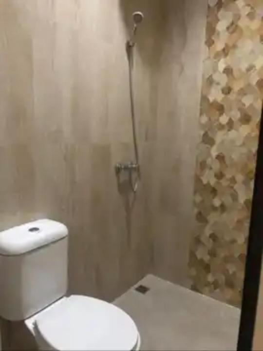 Phoenix Guest House سورابايا المظهر الخارجي الصورة